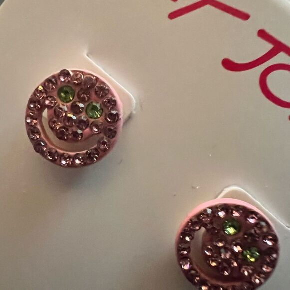🩷 Betsey Johnson Pink and Green Crystal Smiley Face Earrings 🩷 - Picture 6 of 8